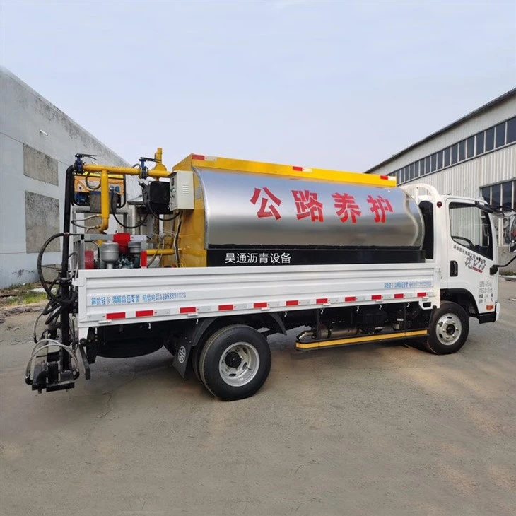 Asphalt Distributor Tank